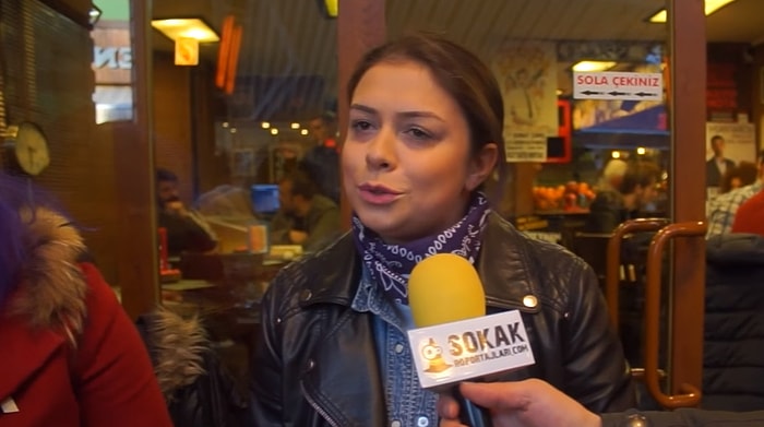 Sokak Röportajları: Bize Bir Şarkı Söyler Misiniz?