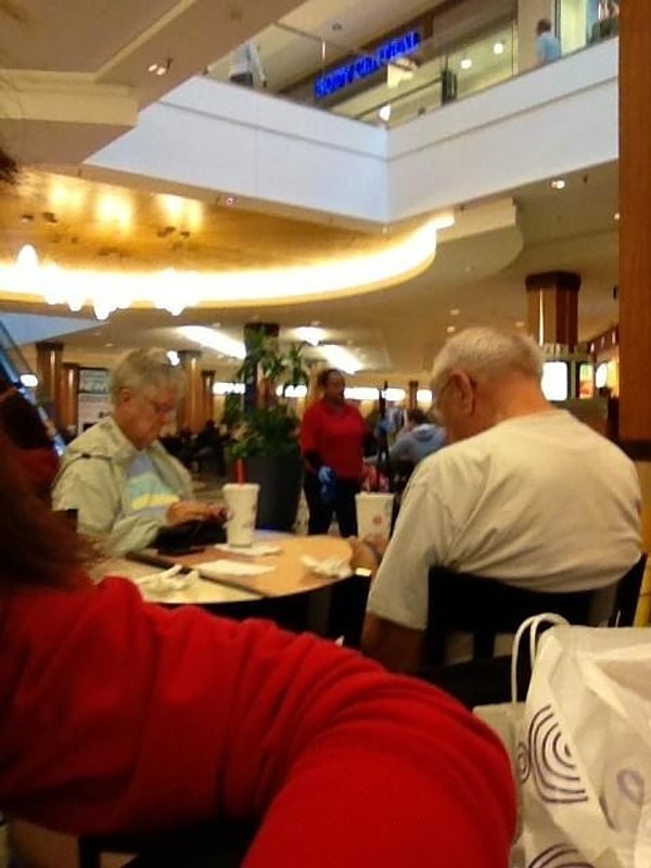 16. Сегодняшние дети не могут просто посидеть в компании друг с другом