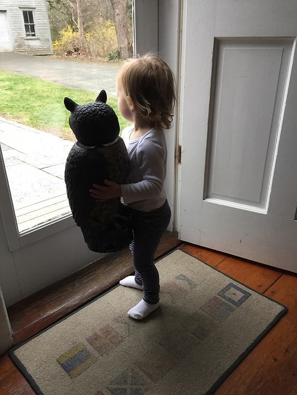 9. «У нас была книжка сказок на ночь, там было много историй про сов. Мы читали ей эту книгу каждый раз перед сном, без нее она не засыпала».