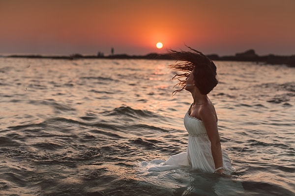 13. «Я соврала своему первому парню, что не девственница, поэтому секс не был такой уж проблемой. Но на самом деле, он был моим первым мужчиной»