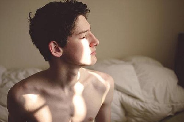 16. «Я вру и говорю, что я не девственник, потому что не хочу взваливать на девушку такую ответственность. Хотел бы я, чтобы это не было такой проблемой»