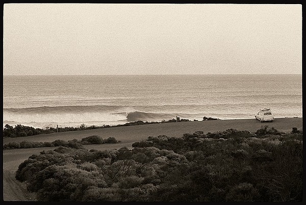 9. Линия от реки Маргарет (1971). Располагающая к долгим поездкам через страну серия красивых волн реки Маргарет на рассвете.