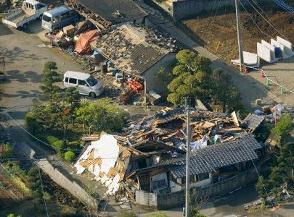 2. Japonya'daki deprem.