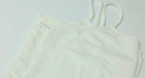 Yaz mevsimi çok güze de şu deodorant lekeleri olmasa her şey daha güzel olacak!