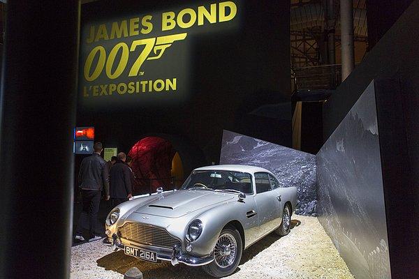 Toplam 24 Bond filmi çekildi