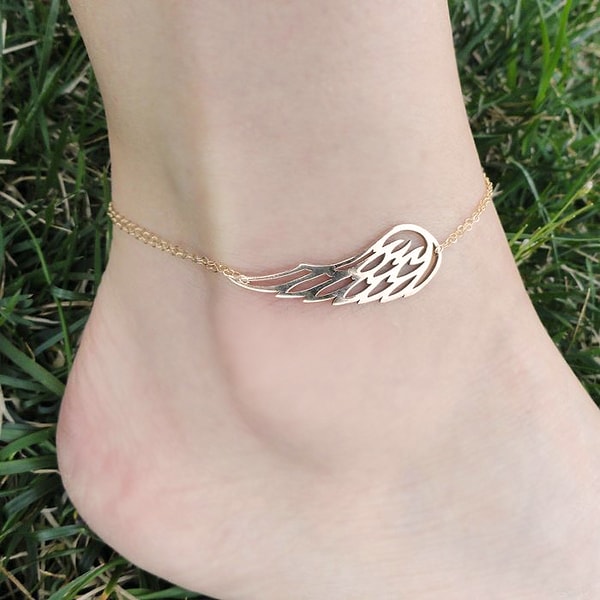 10. «Мне нравится, когда женщина носит браслет на лодыжке. Просто и сексуально»