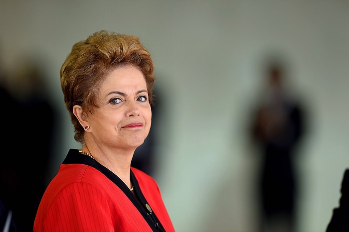 Yolsuzlukla Suçlanan Brezilya Devlet Başkanı Rousseff’in İktidarı Sona mı Eriyor?