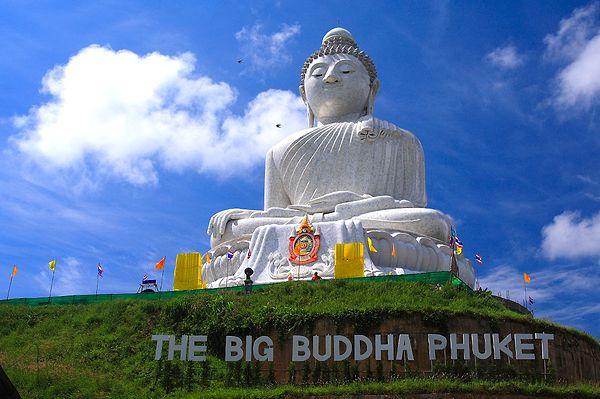 27. Phra Puttamingmongkol Akenakkiri Buddha (Thailand) - 148 ft (45 m)
