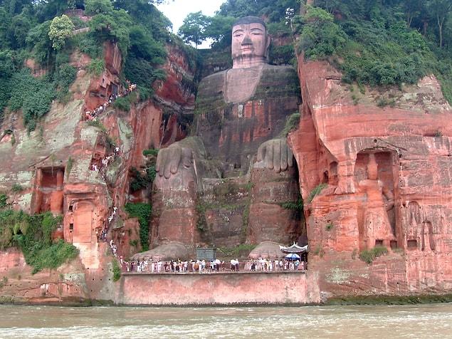 15. Leshan Giant Buddha (China) - 233 ft (71 m)
