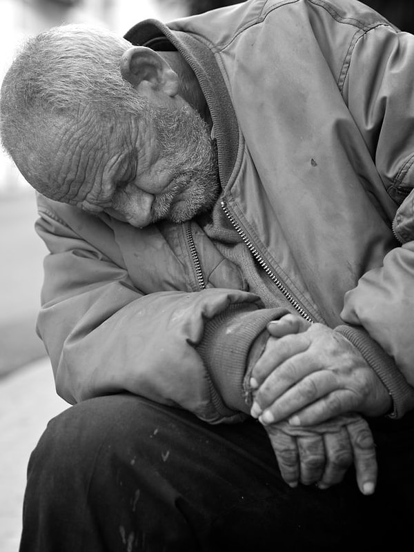 1. Если быстро моргать в течение минуты, ваши глаза устанут и вы быстрее уснете