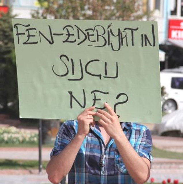 9. Temel bilim fakülteleri terk edilmiş kasabalara döndü. Tercih eden öğrenci yok.
