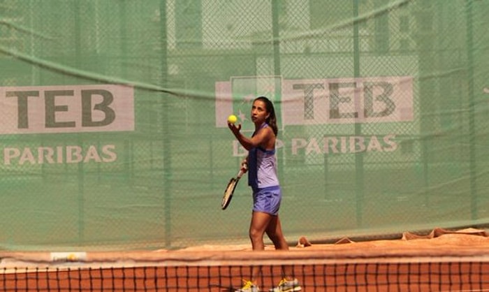 Çağla Büyükakçay İstanbul Cup'ta İkinci Tura Yükseldi