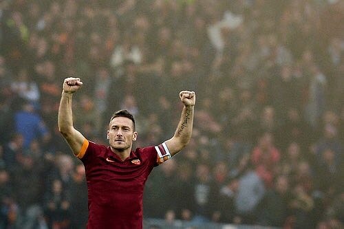 Efsane Sahneye Çıktı Roma Kazandı: İtalya'da Gündem Totti
