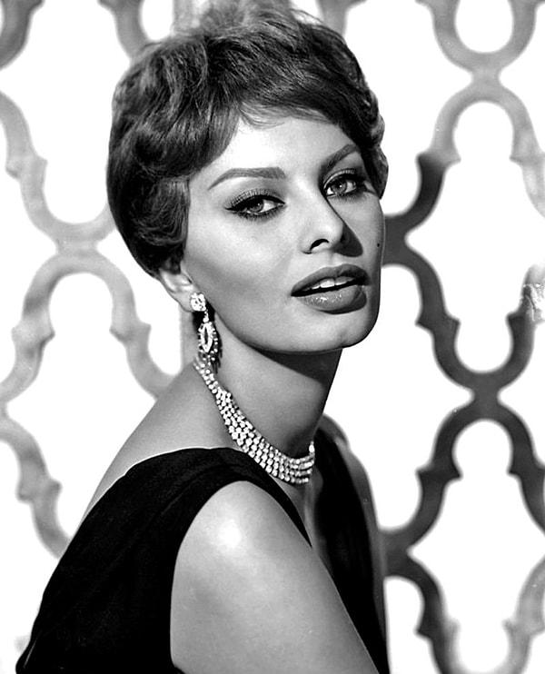 21. Buster Keaton	/ Sophia Loren