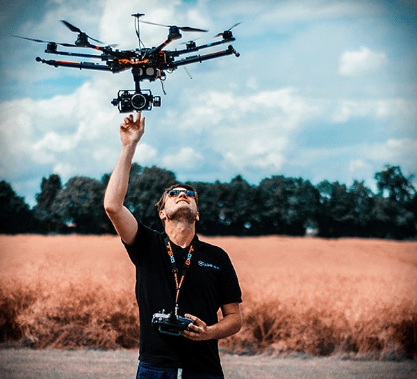 Tüm bunlar olurken binlerce "drone" kullanıcısı sevdasına devam ediyordu.