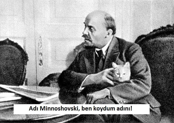 3. Lenin ve kedisi