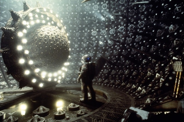 4. Event Horizon (1997) – Puan: 6.7