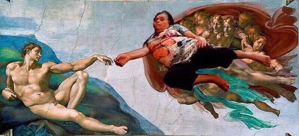 AVM'de Uyuyakalıp İnternetin Eline Düşen Teyzeye Yapılmış 26 Zalım Photoshop Eseri