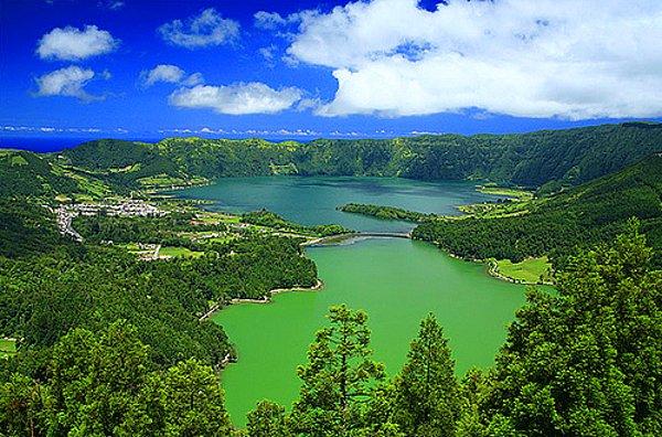 8. Yeşil göllerin yanı sıra aşırı güzel mavi göllere de hayran kalacaksınız!