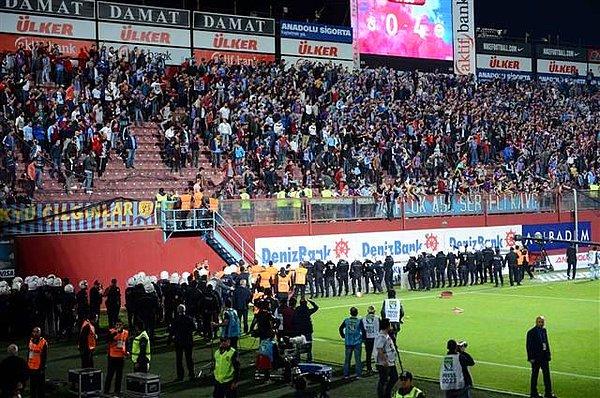 Gong: "Delilik, Trabzon-Fenerbahçe maçını bitirdi!"