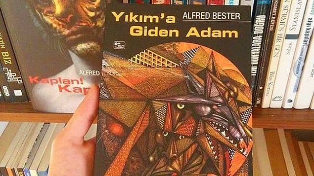 Yıkım'a Giden Adam - Alfred Bester