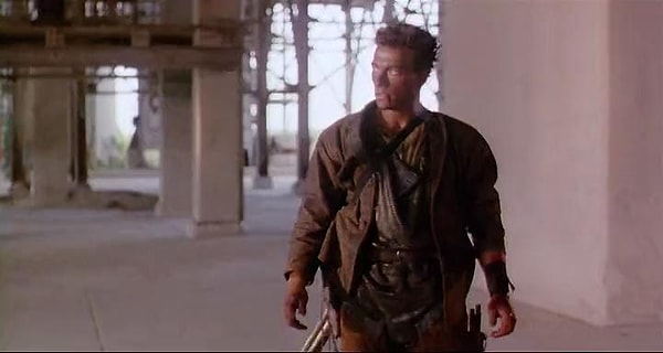 9. Киборг (1989)