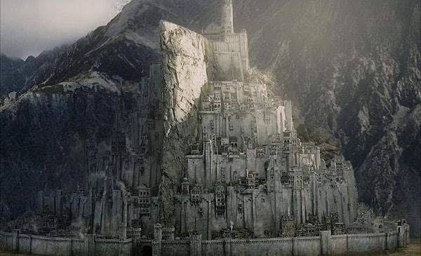 2. Minas Tirith - Yüzüklerin Efendisi / The Lord of the Rings