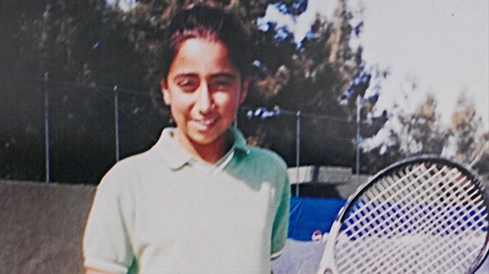 "Çağla ve İpek Korttan Çıkmazdı, Adana'nın Sıcağında Korttan Çıkmamak Kolay Değildi"