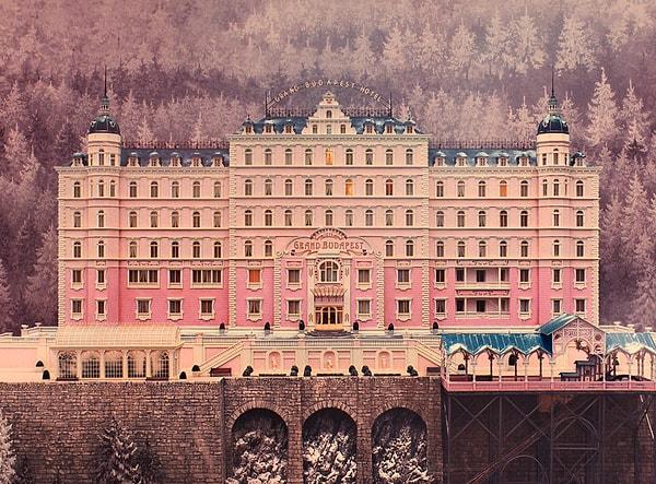 26. Büyük Budapeşte Oteli (2014)  The Grand Budapest Hotel