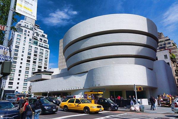 26. Solomon R. Guggenheim Müzesi - New York