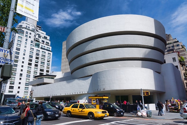 26. Solomon R. Guggenheim Müzesi - New York