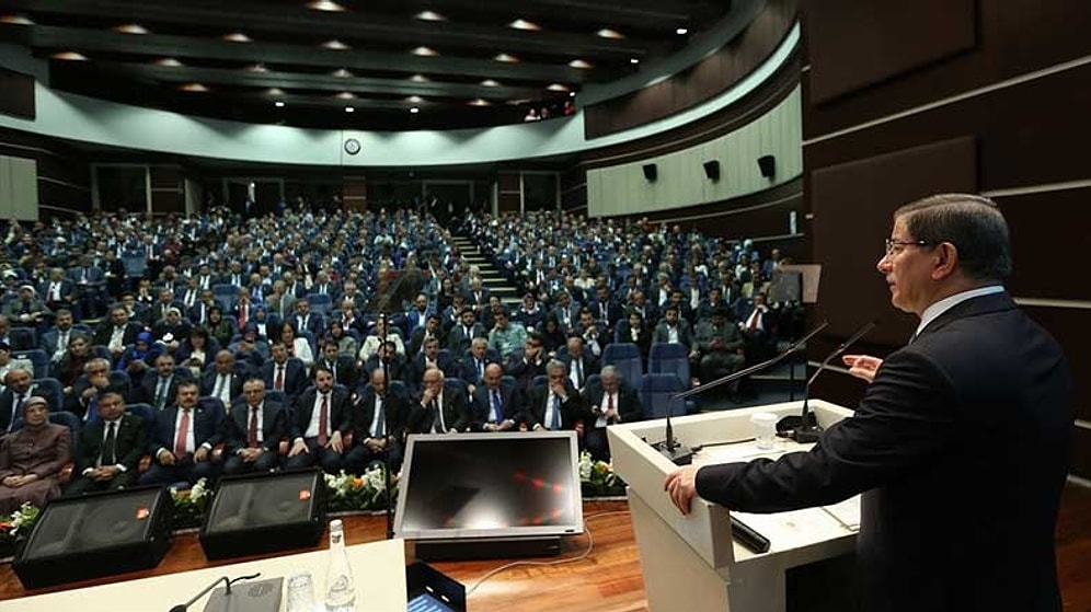 Davutoğlu: 'Özgürlükçü Bir Laiklik Anlayışına Anayasamızda Yer Vereceğiz'