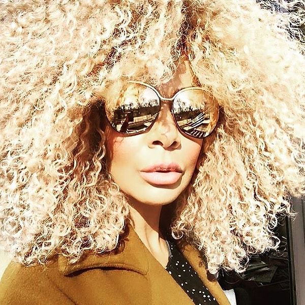 14. "Крашеные волосы идут только блондинкам..."