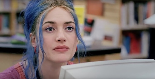 8. Во время съемок Кейт Уинслет носила парики, чтобы показать различные оттенки волос Клементины