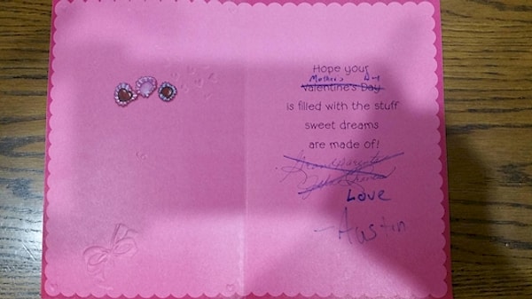 7. Можно несколько раз использовать поздравительные открытки