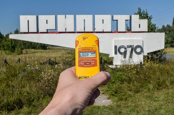 8. Все проходят поверку на уровень радиации, даже экскурсоводы