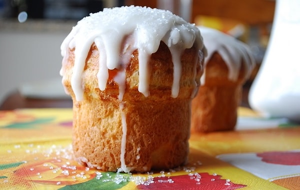 2. Взбитые с сахаром белки