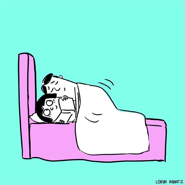 7. "Тайное чтение во время секса"