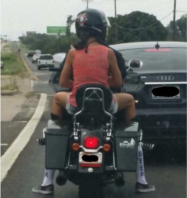 25. Вот это она носки нацепила...