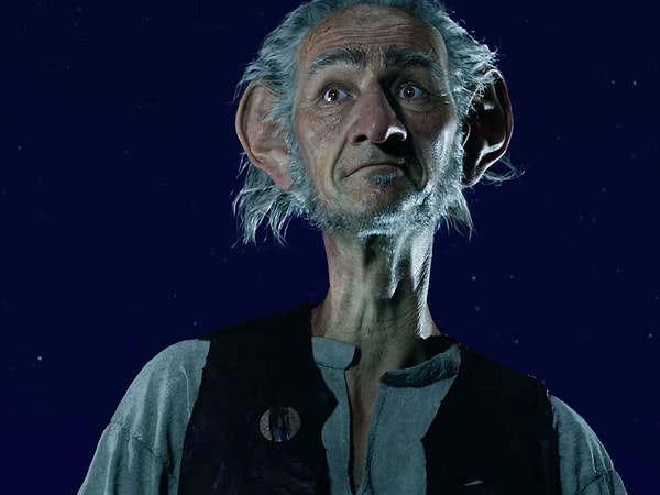 4. Стивен Спилберг адаптирует для большого экрана роман «Большой и добрый великан» Роальда Даля.