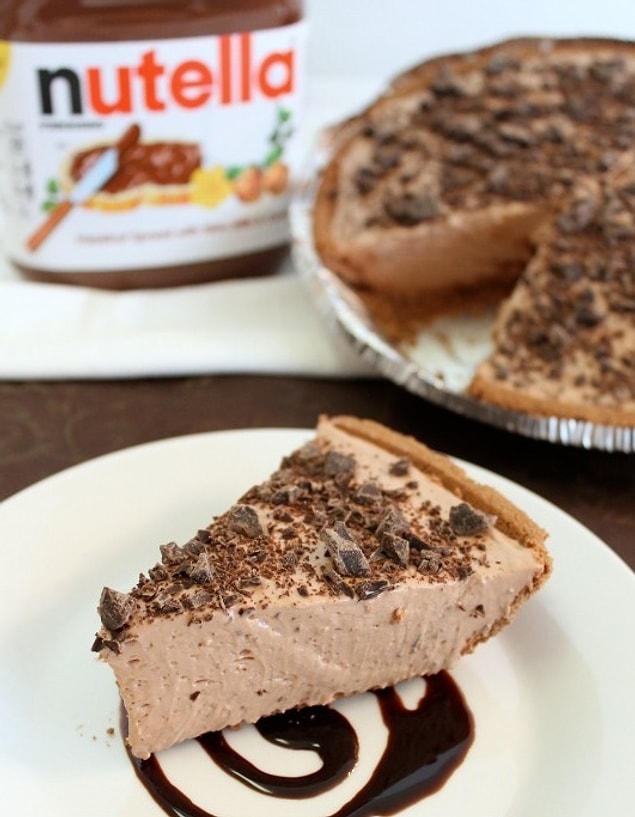 2. Hiç fırına bile ihtiyaç olmayan bir cheesecake'te burada