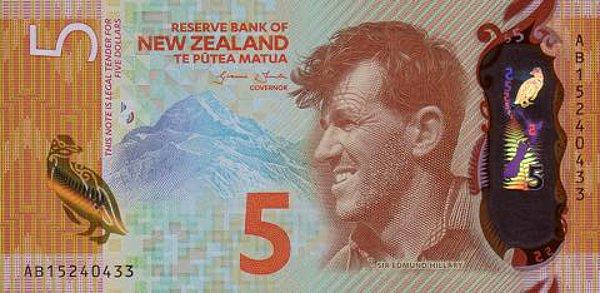 Ödülü kazanan 5 Yeni Zelanda Doları'nın ön ve arka yüzü
