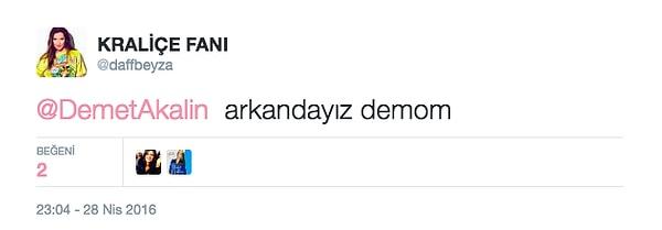 Sonuç olarak Hande Yener'in yaptığı o korkunç yorum karşısında, Demo'nun tüm fanları onun arkasında durdular.