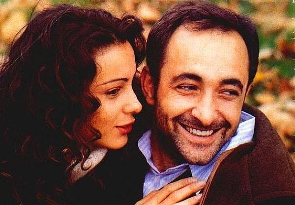12. Yılların örnek çifti Arzum Onan ve Mehmet Aslantuğ da, yıllar geçtikçe birbirlerine baka baka birbirlerine benzediler.