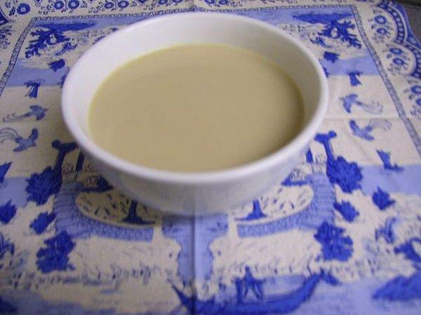 6. Süte çay katma fikri İngilizlere özgü değil, Moğollarda da var. Moğol çayının bir diğer enteresan özelliği ise şekerli değil de tuzlu olması.