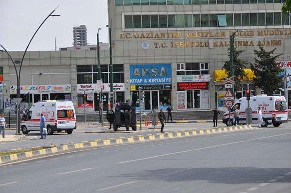 Gaziantep Valiliği'nden açıklama: Saldırıda 1 polis şehit oldu, 19 polis, 4 sivil yaralandı
