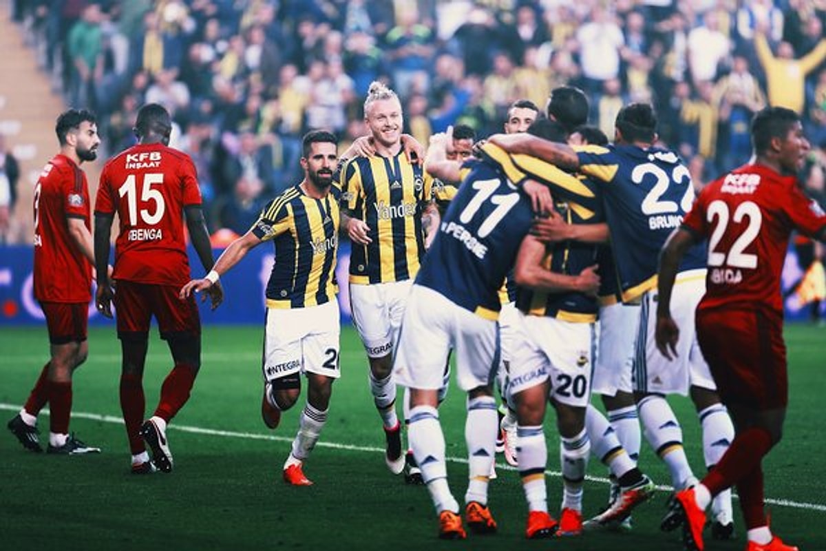 Uçan Hollandalı Farkı! Fenerbahçe 3-0 Gaziantepspor