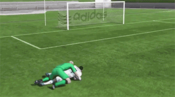 2. Kalecinin gol yemeye hiç niyeti yok gibi duruyor.