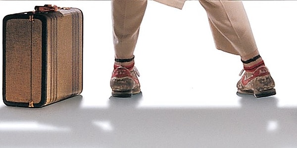 11. "Жизнь - как коробка шоколадных конфет. Никогда не знаешь, что внутри" 🍫