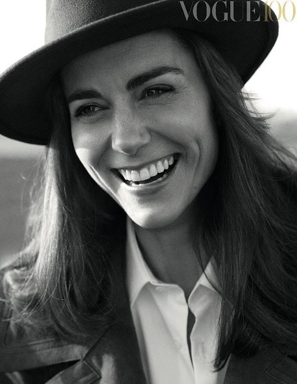 İngiliz Vogue editörü Alexandra Shulman Kate Middleton'u derginin kapağına koymuş olmanın 'dergi için en büyük istekleri'nden birini yerine getirdiğini söyledi.